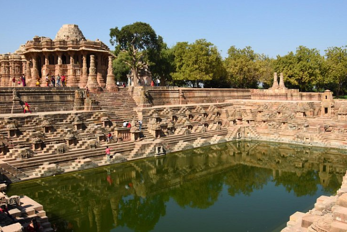 20250913181546-700x468 Sun temple, modhera.png